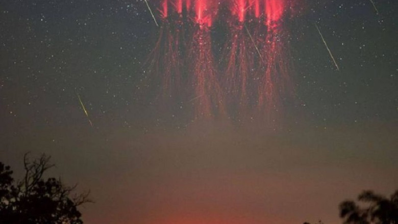 Capturing Magic: Photographer Paul Smith's Incredible Sprite Encounter during Perseid Meteor Shower