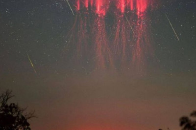 Capturing Magic: Photographer Paul Smith's Incredible Sprite Encounter during Perseid Meteor Shower