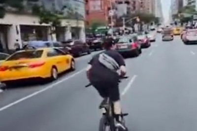 Watch This Daredevil: Young Man Conquers Road Meant for Cars on His Bike!