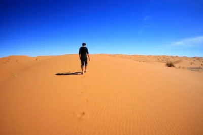 Lost in the Desert: How an Indian Man's Misadventure Led to Laughs and Friendship!